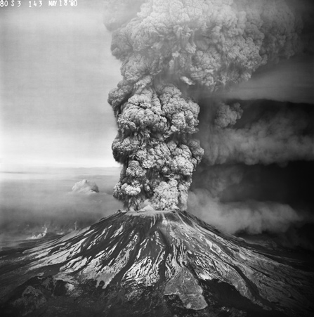 [++pict] Inilah Bentuk Gunung Krakatau 125 Tahun Silam [ www.BlogApaAja.com ]